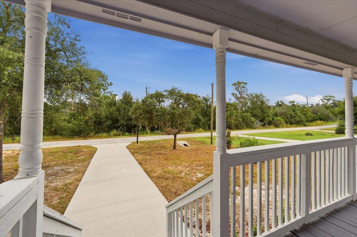 Listing photo 2 for 141 3rd Ave