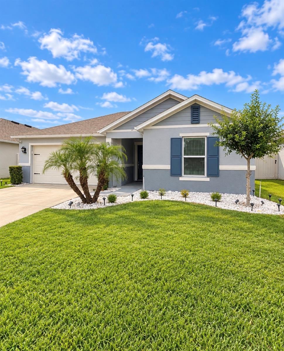 Listing photo for 5015 Riverside Way