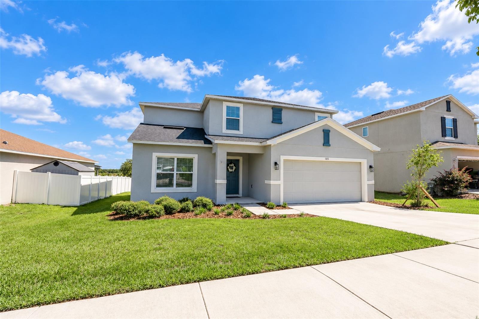 Listing photo 2 for 585 Black Eagle Dr