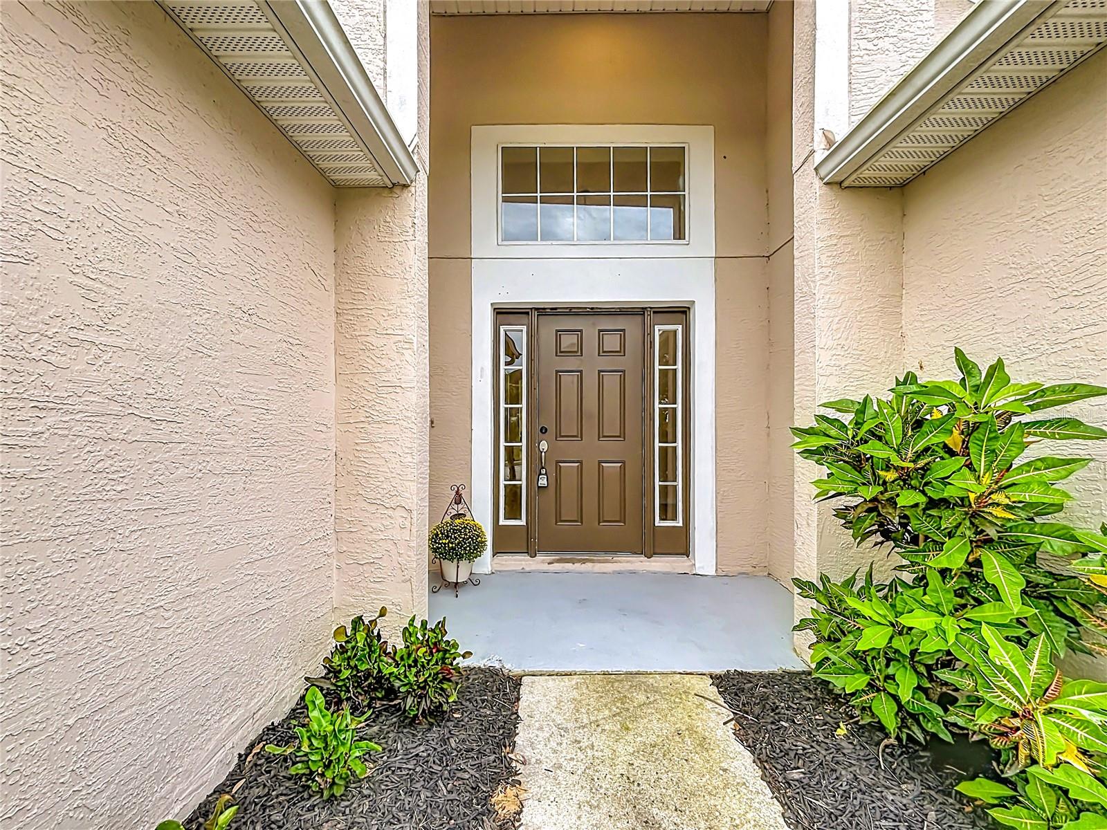 Listing photo 3 for 1406 Vista Del Lago Blvd