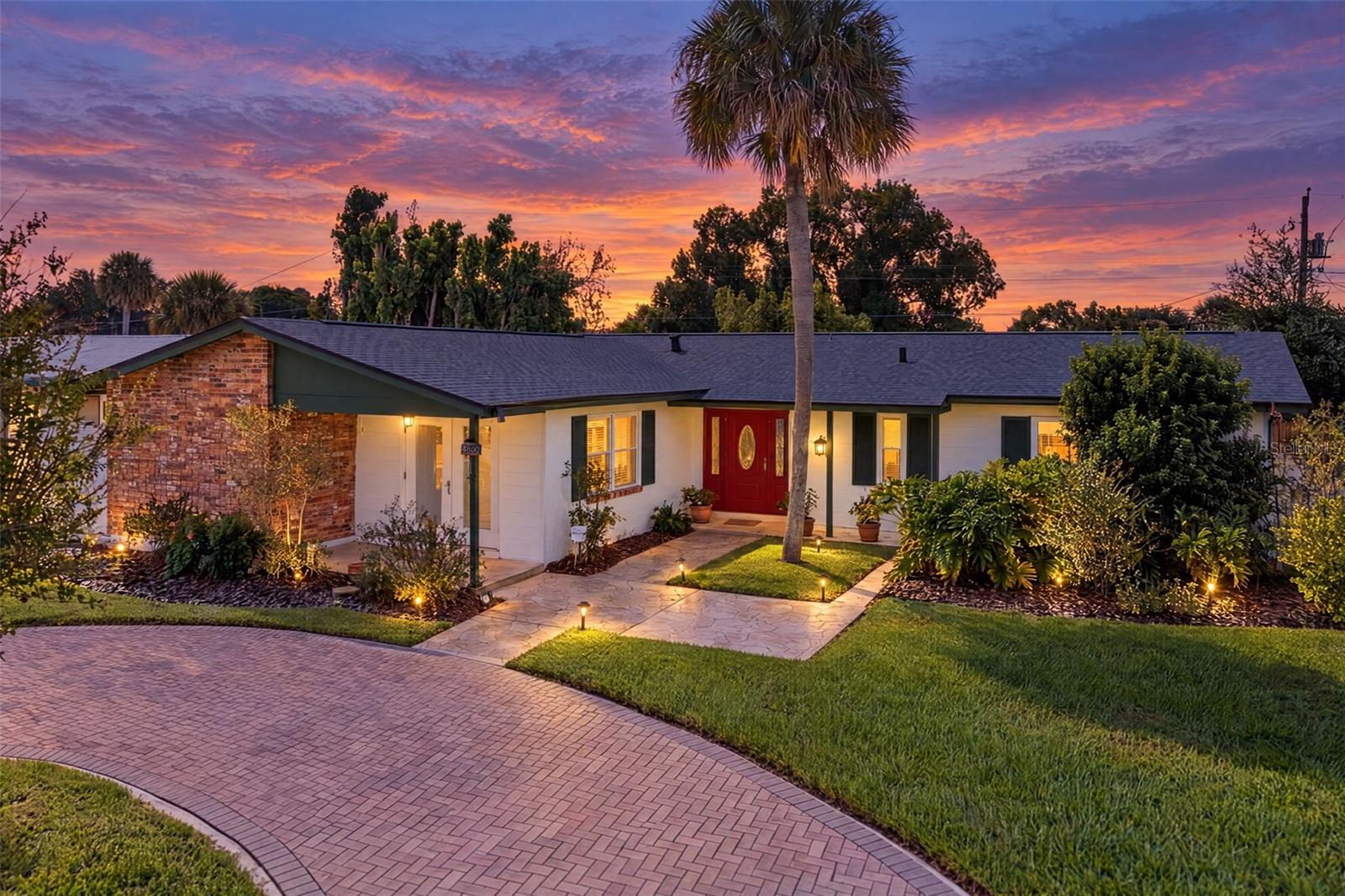 Listing photo 1 for 824 Marlowe Ave
