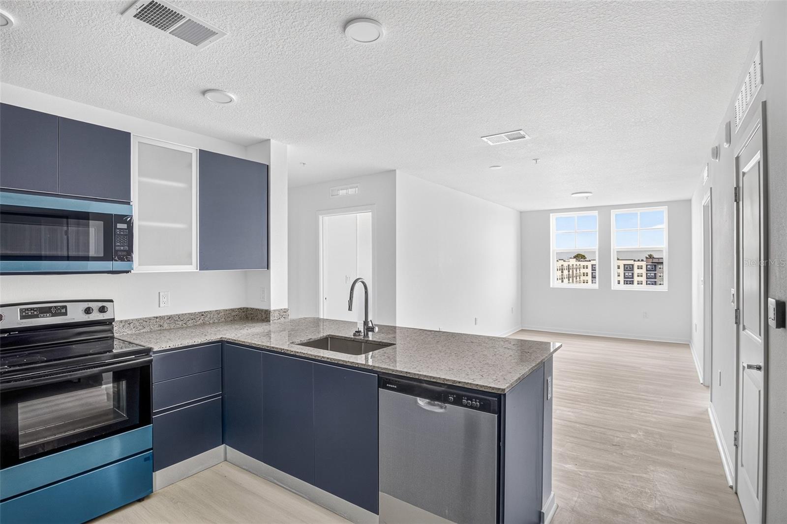 Listing photo 2 for 5563 Millenia Park Blvd #517