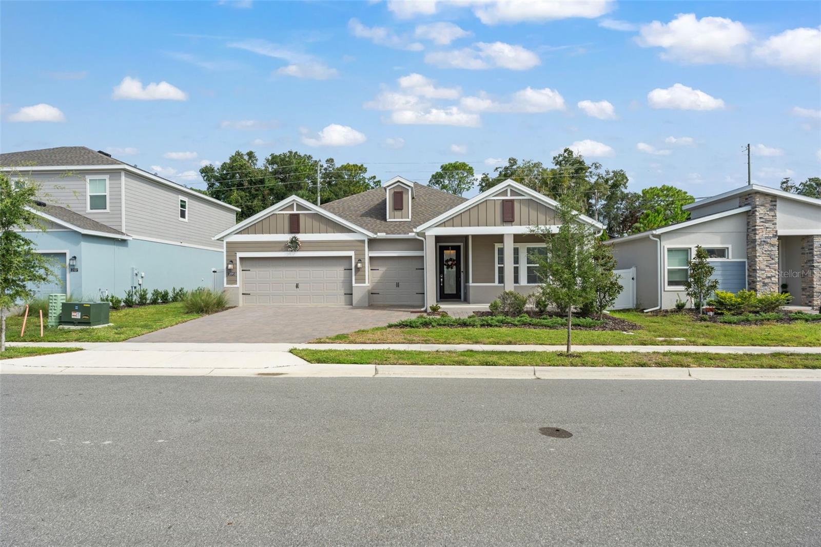 Listing photo 2 for 2095 Rider Rain Ln