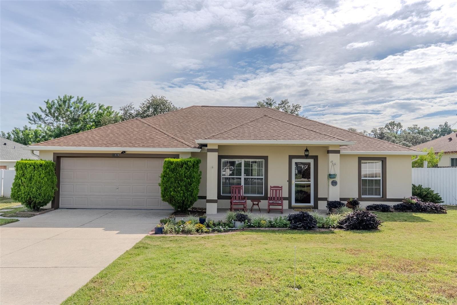 Listing photo 1 for 10828 Crescent Ridge Loop