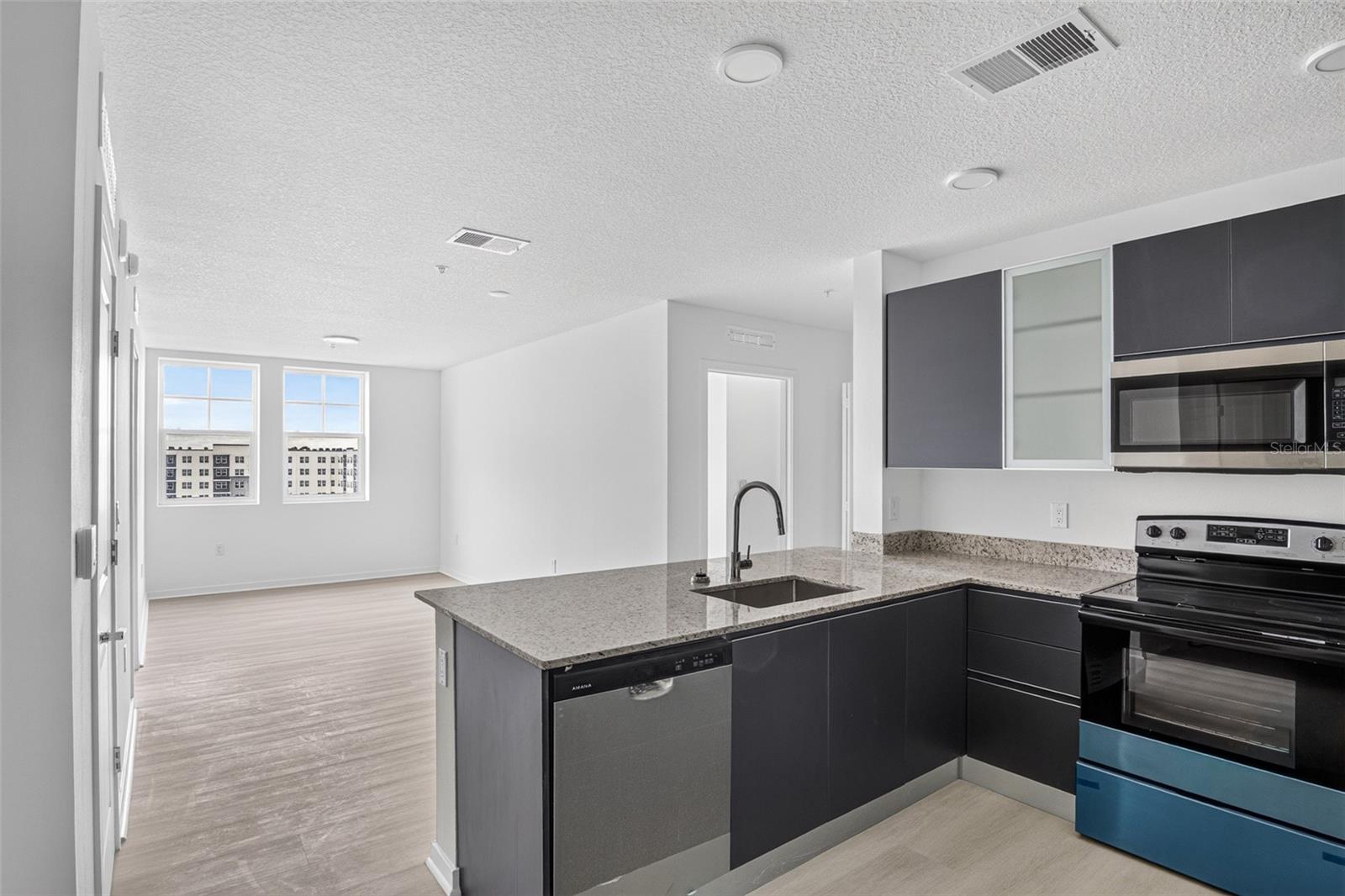 Listing photo 2 for 5563 Millenia Park Blvd #503