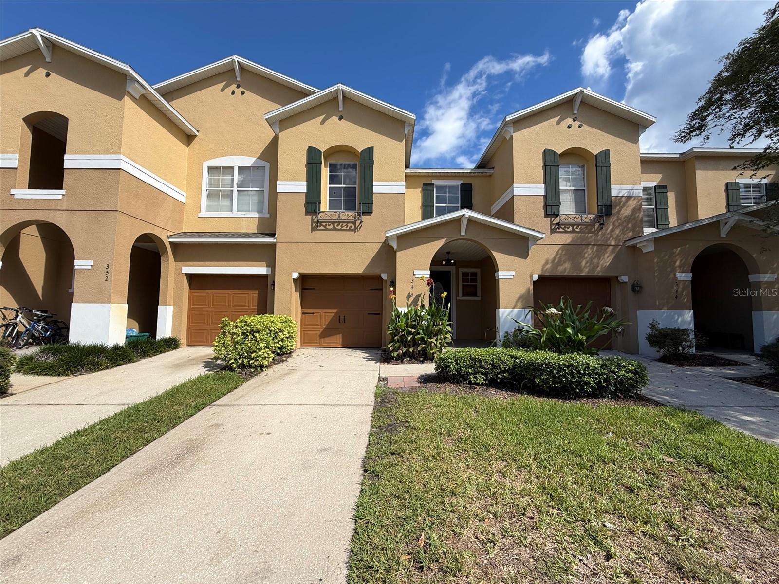 Listing photo 1 for 348 Golden Dewdrop Way