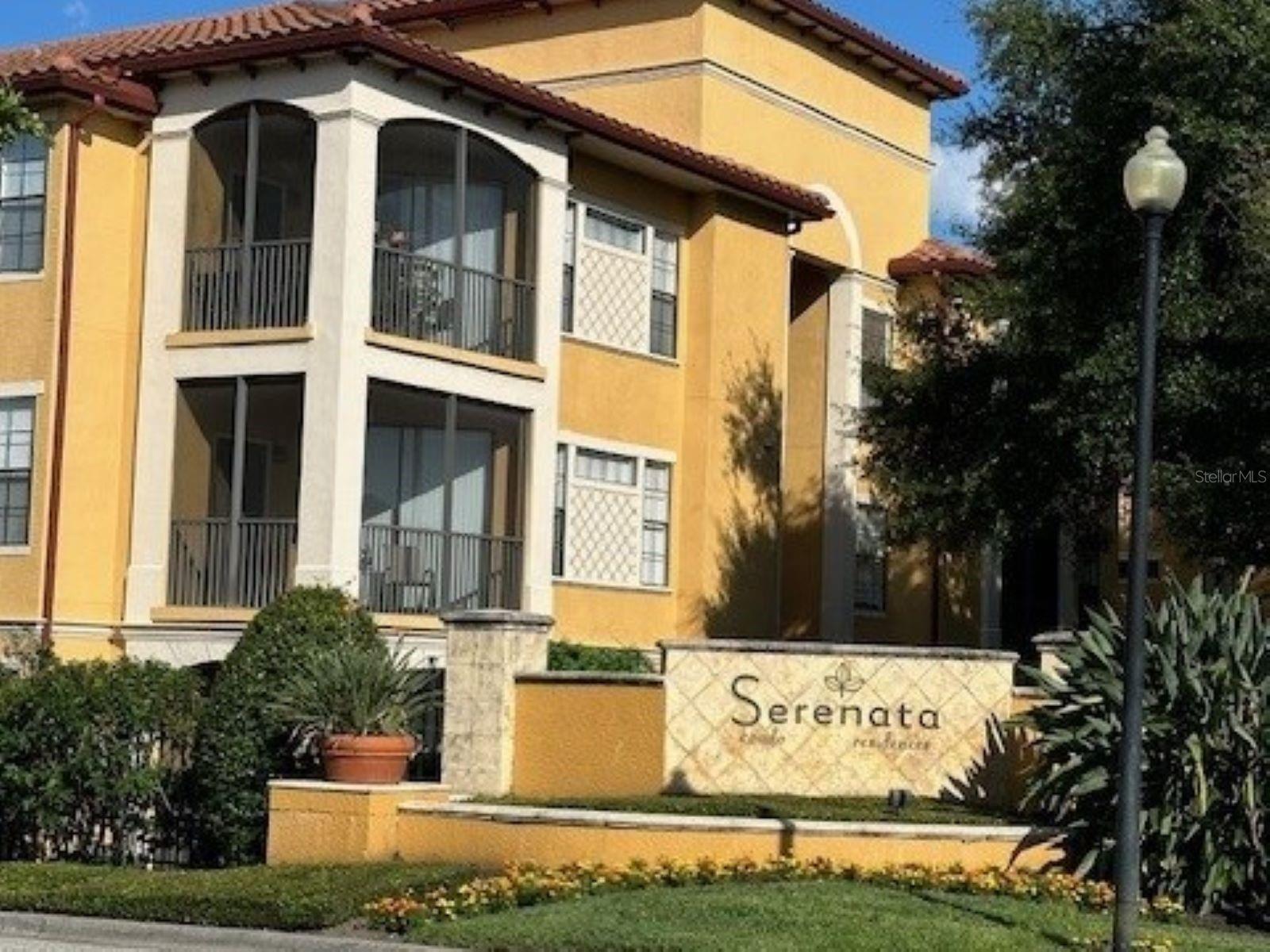 Listing photo 2 for 6159 Metrowest Blvd #108
