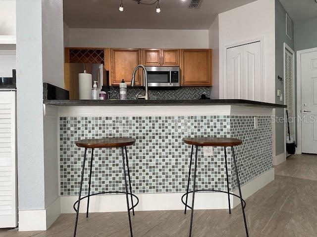 Listing photo 3 for 6159 Metrowest Blvd #108