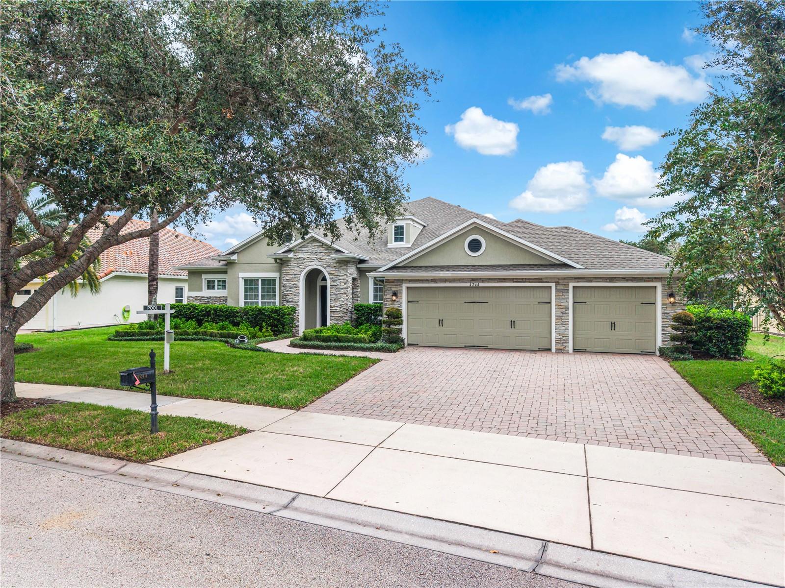 Listing photo 1 for 4244 Isle Vista Ave