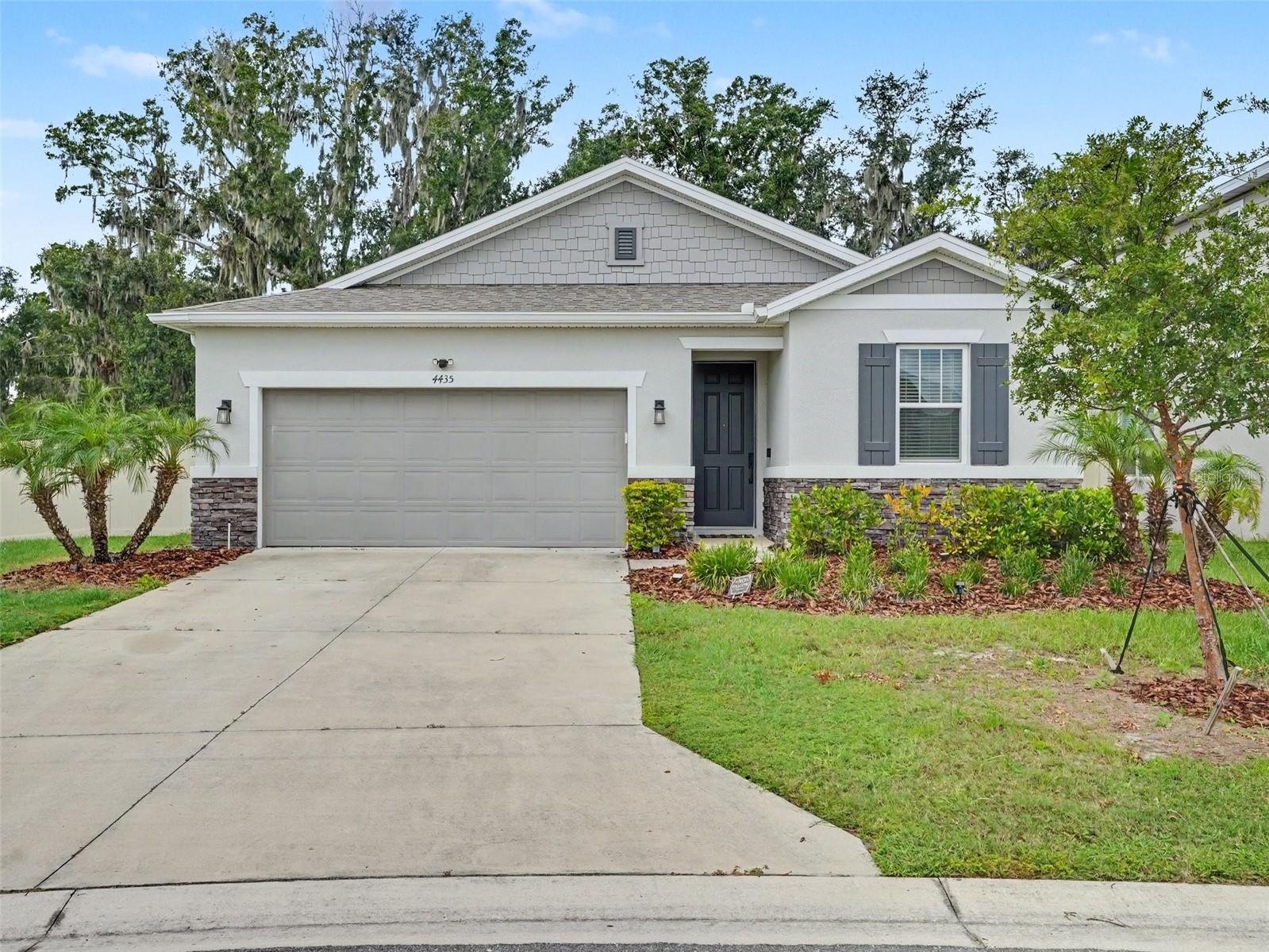 Listing photo 3 for 4435 Horse Creek Ln