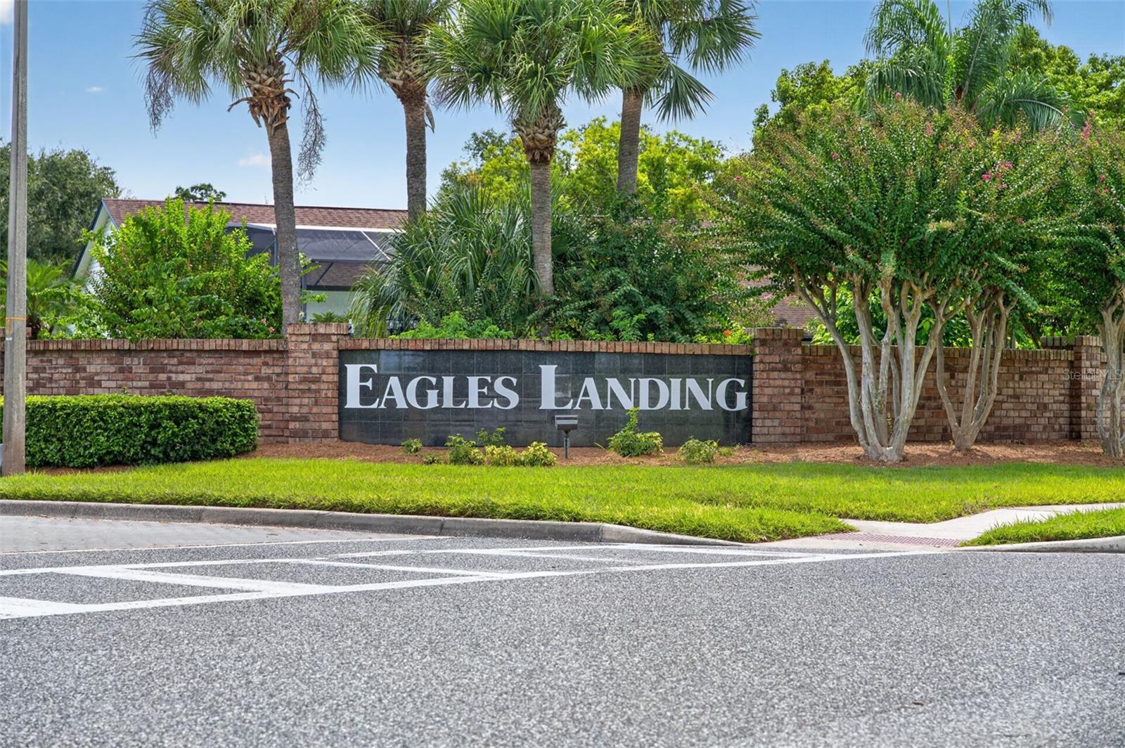 Listing photo 3 for 2925 Eagle Lake Dr