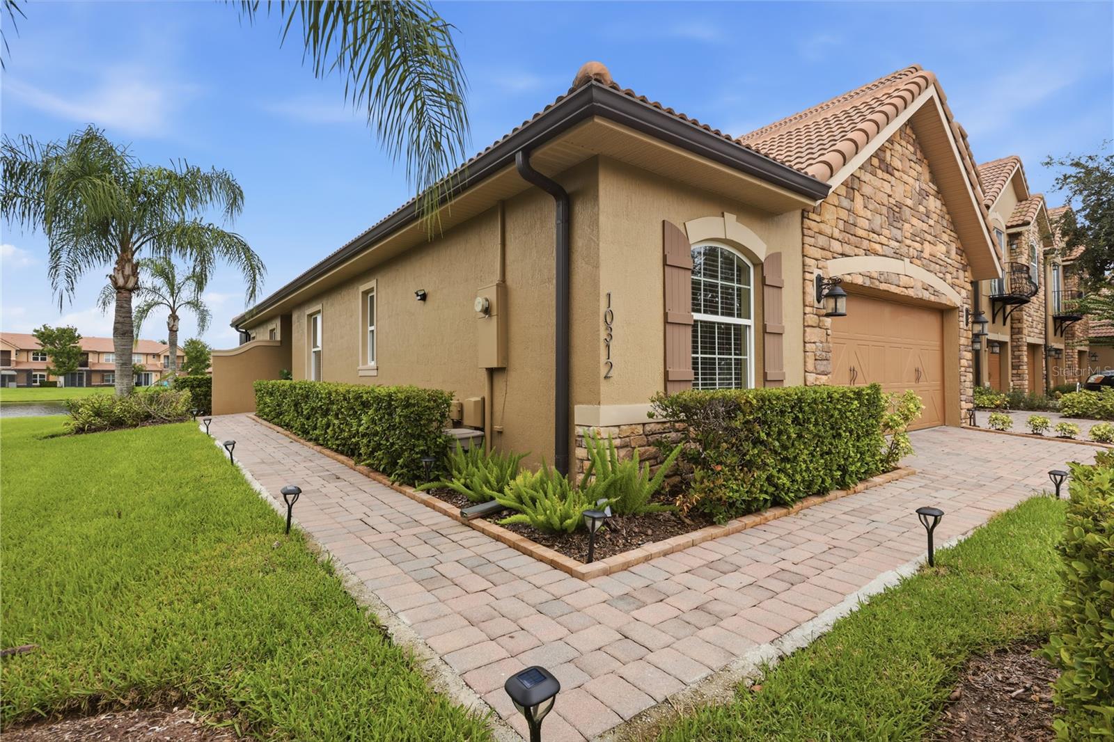 Listing photo 3 for 10312 Belfry Cir