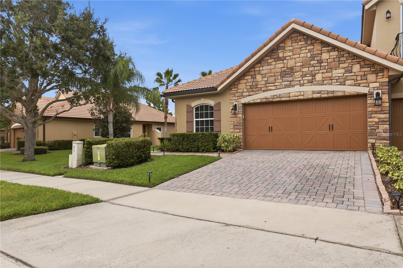 Listing photo 2 for 10312 Belfry Cir