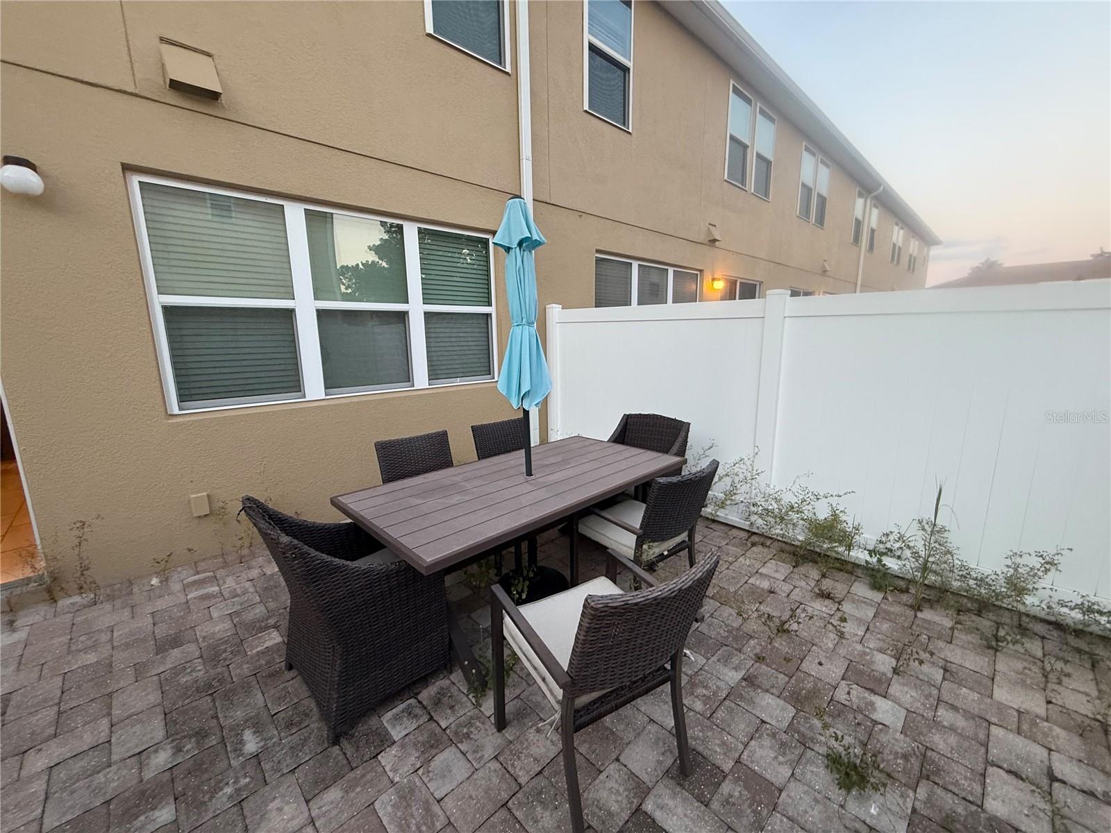 Listing photo 3 for 5148 Crown Haven Dr