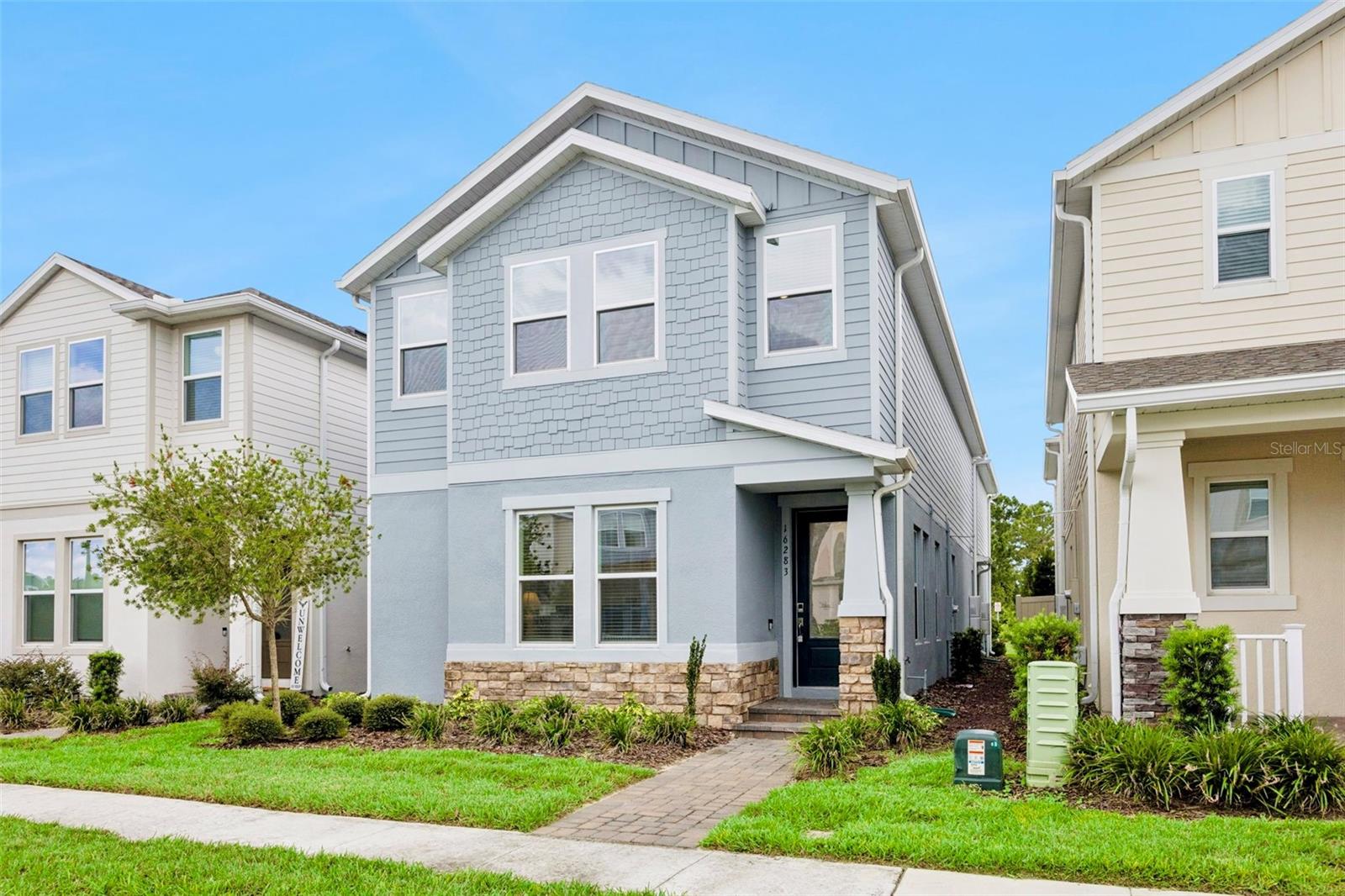 Listing photo 2 for 16283 Honey Harvest St
