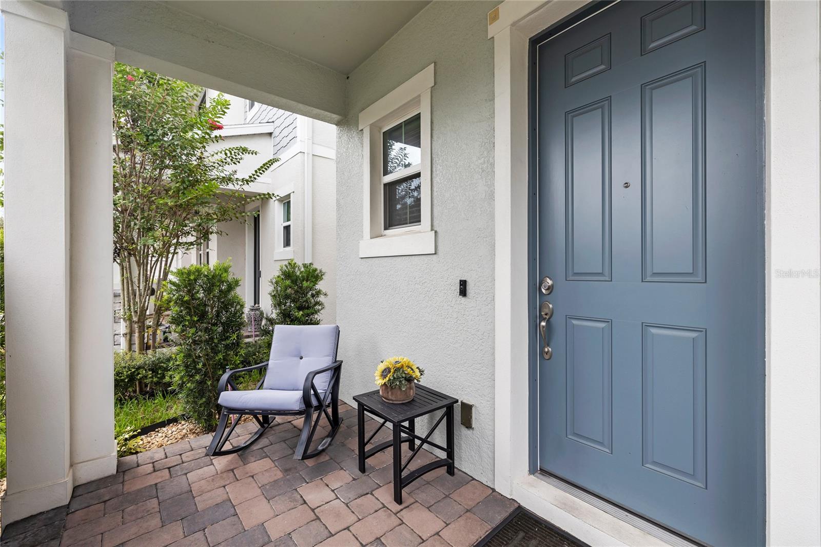 Listing photo 2 for 15411 Gilligan Ct