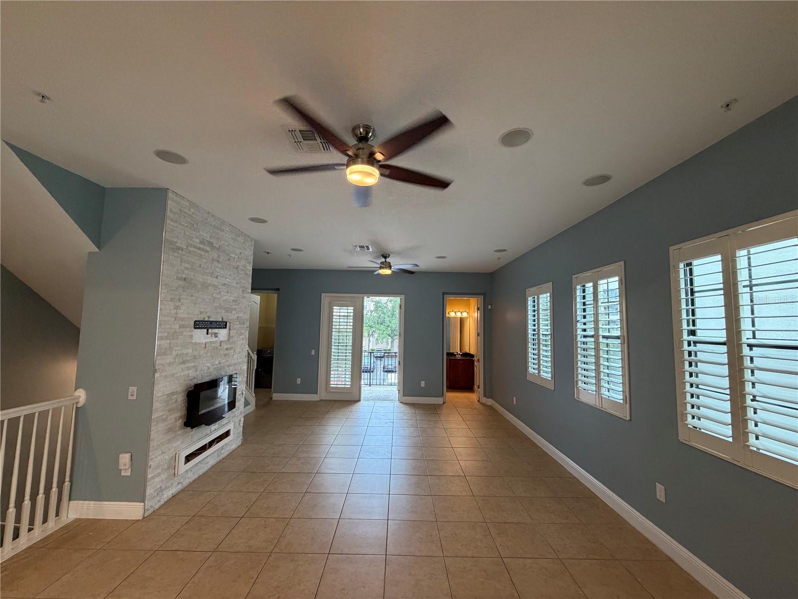Listing photo 2 for 12952 Brandon Coates Dr