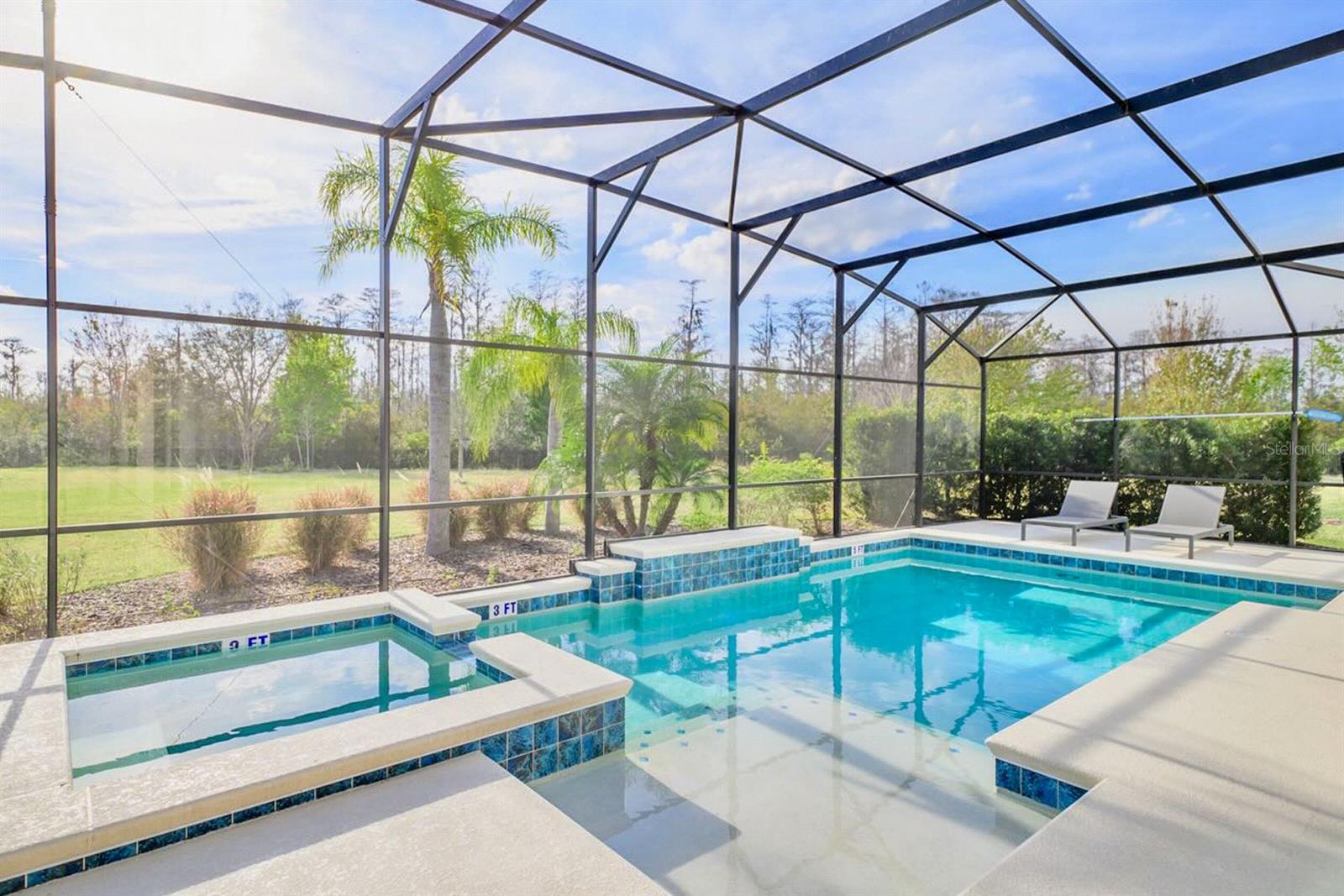 Listing photo 3 for 2562 Shanti Dr
