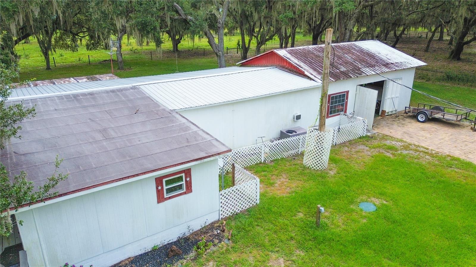 Listing photo 2 for 2900 Tiger Lake Rd