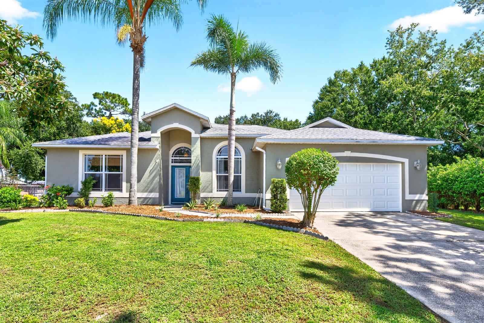 Listing photo 1 for 1648 Cypress Woods Cir