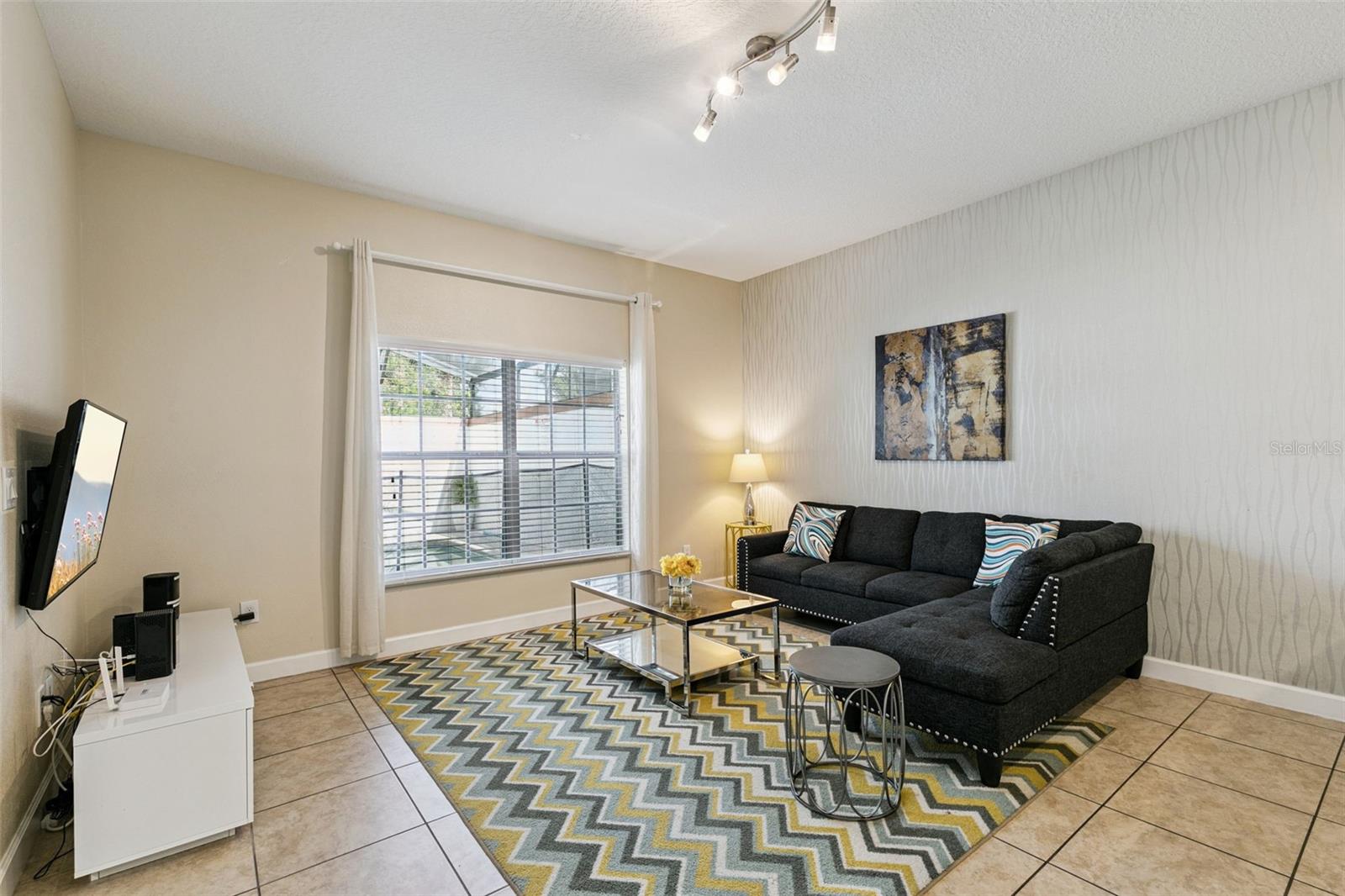 Listing photo 3 for 4839 Clock Tower Dr