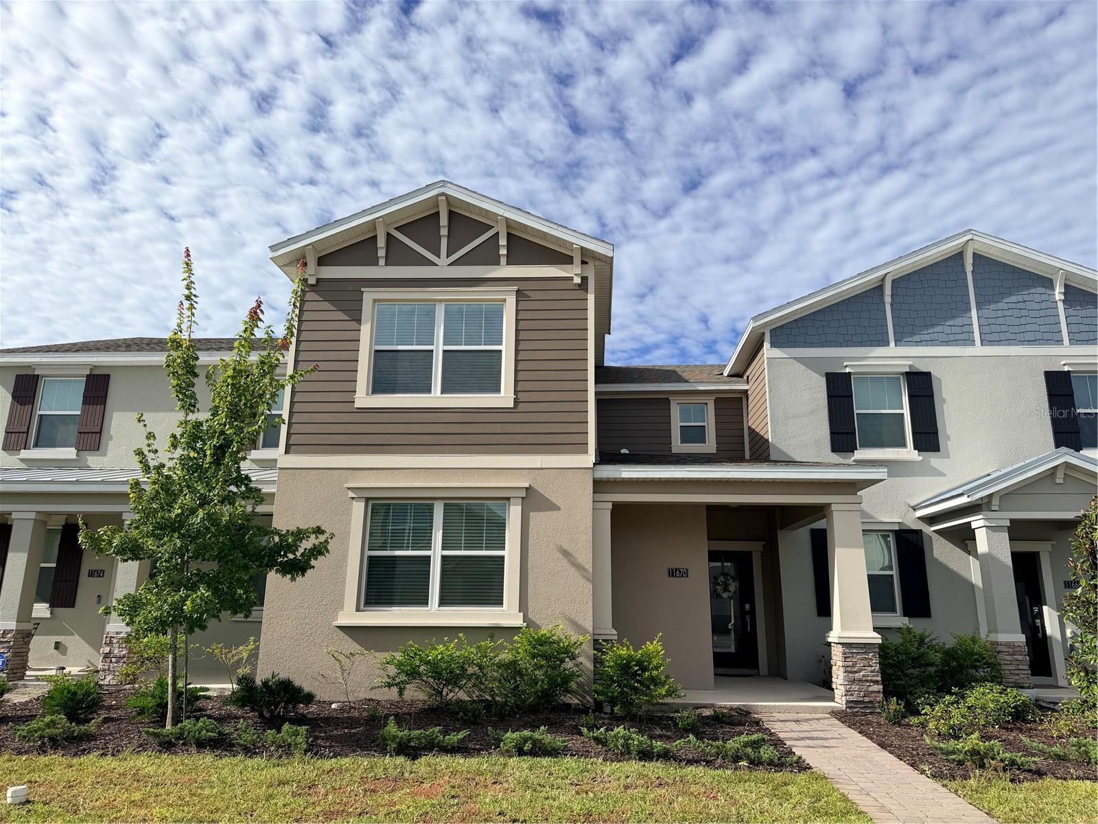 Listing photo 1 for 11670 Boldface Dr