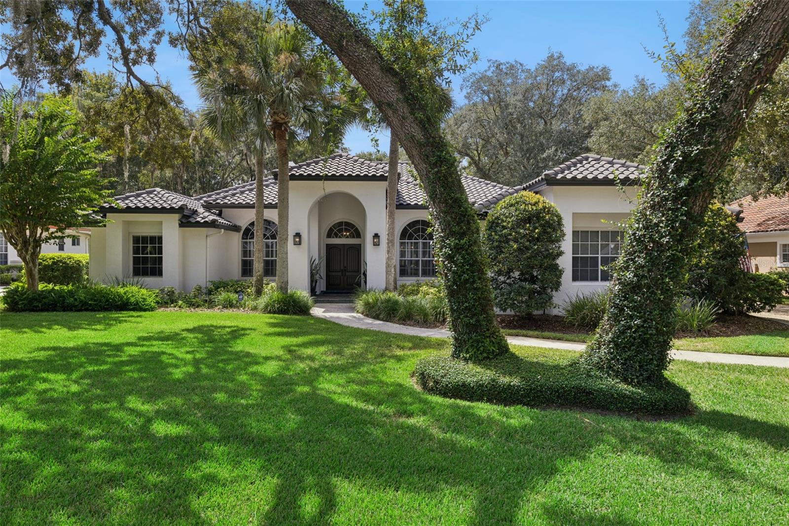 Listing photo 1 for 704 Ironwood Ct