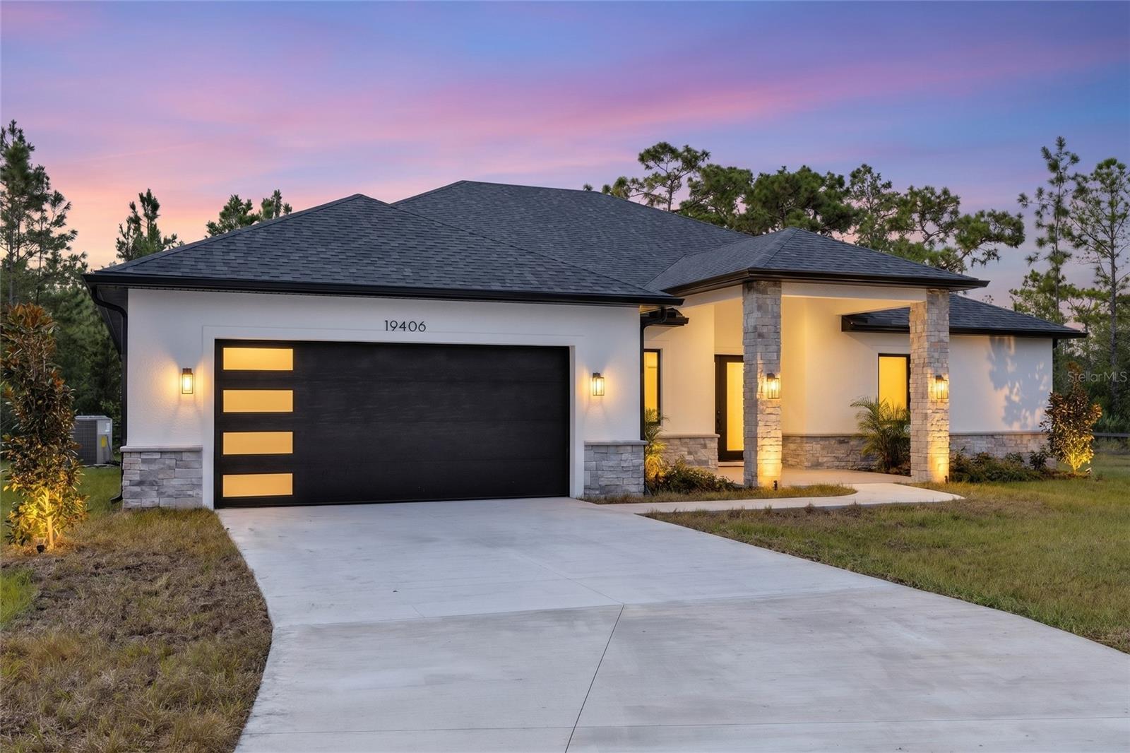 Listing photo for 19406 Palmland St
