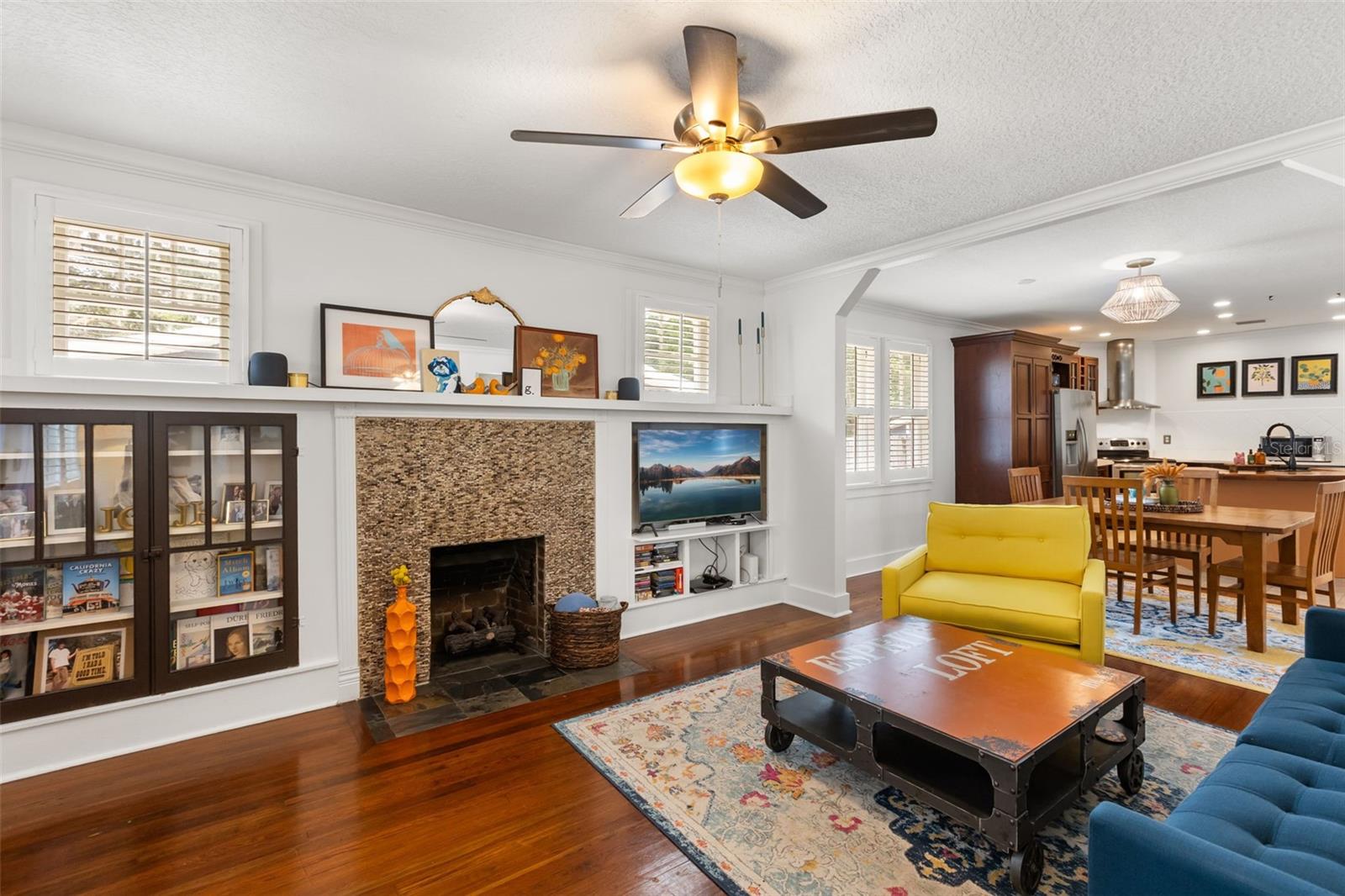 Listing photo 3 for 1217 Noble Pl
