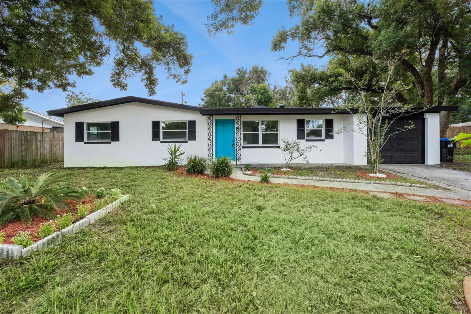 Listing photo 1 for 3500 Sutton Dr