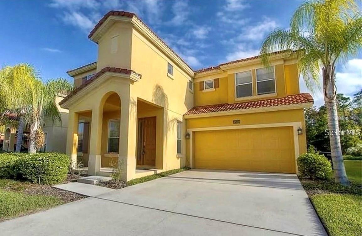 Listing photo 1 for 4520 Stella St