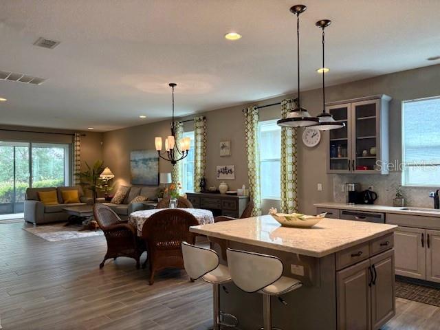 Listing photo 3 for 3306 Sagebrush St
