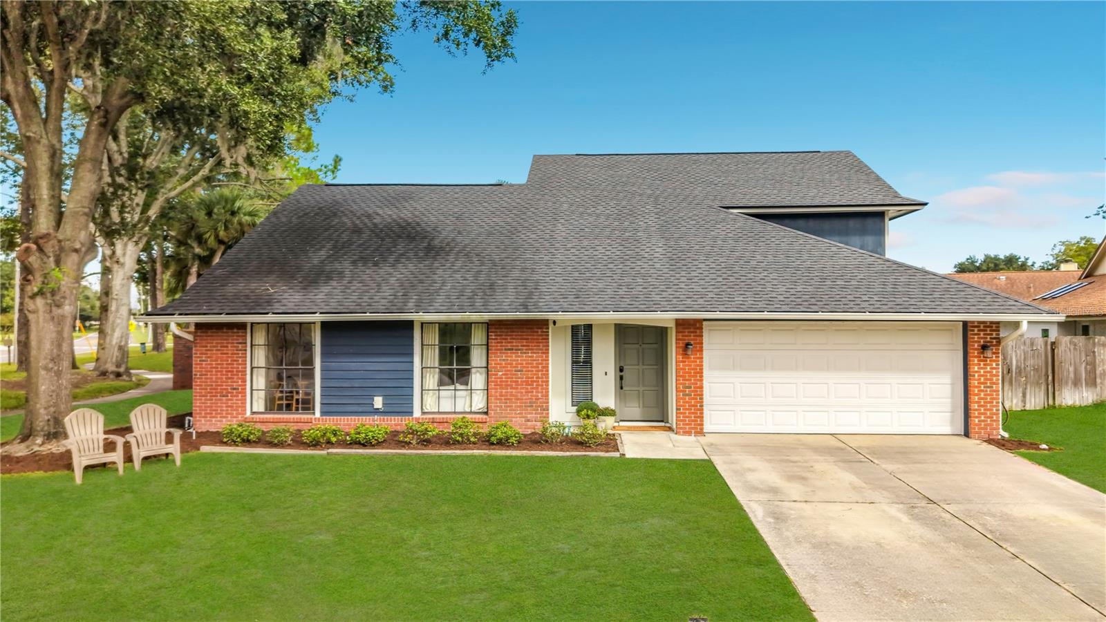 Listing photo 1 for 4038 Biscayne Dr
