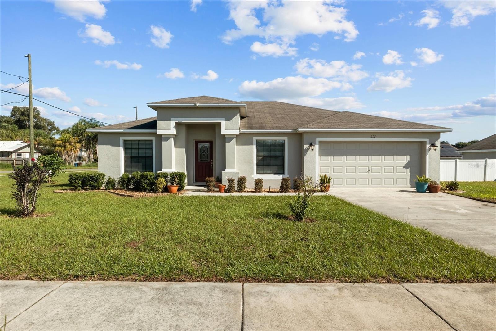 Listing photo 1 for 297 Hidden Lake Ln