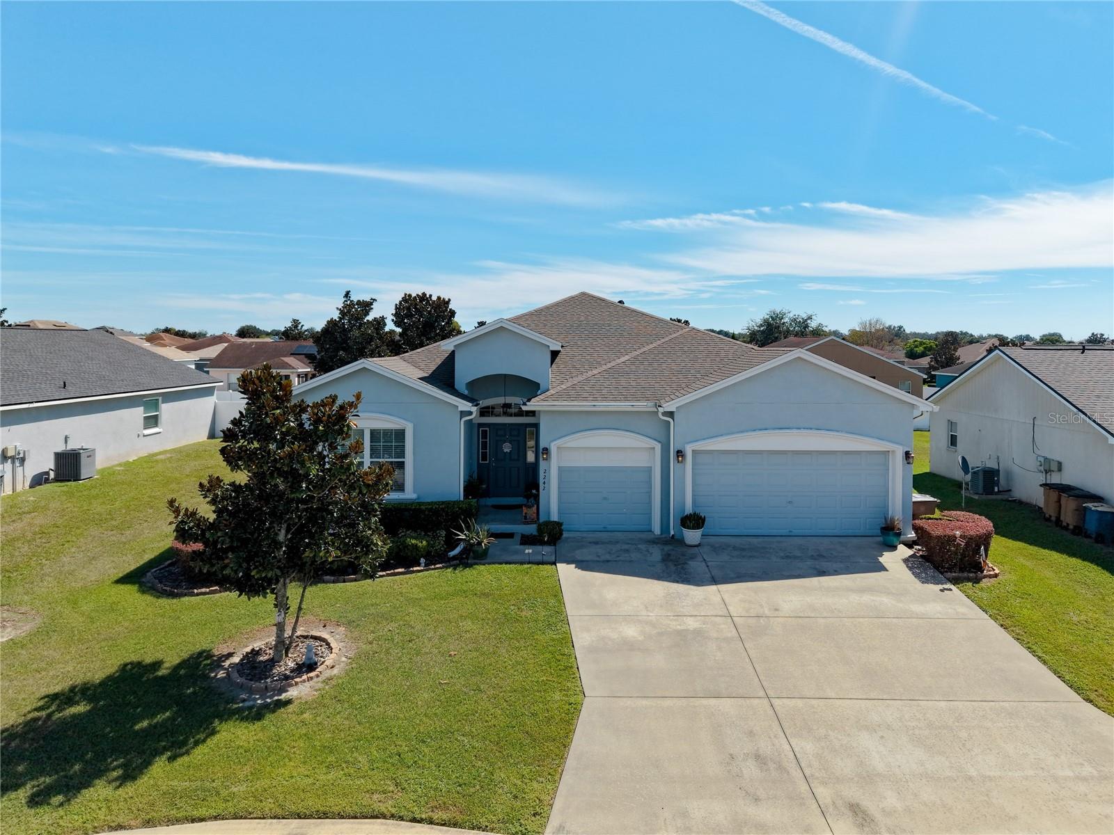 Listing photo 3 for 2242 Barn Owl Ave