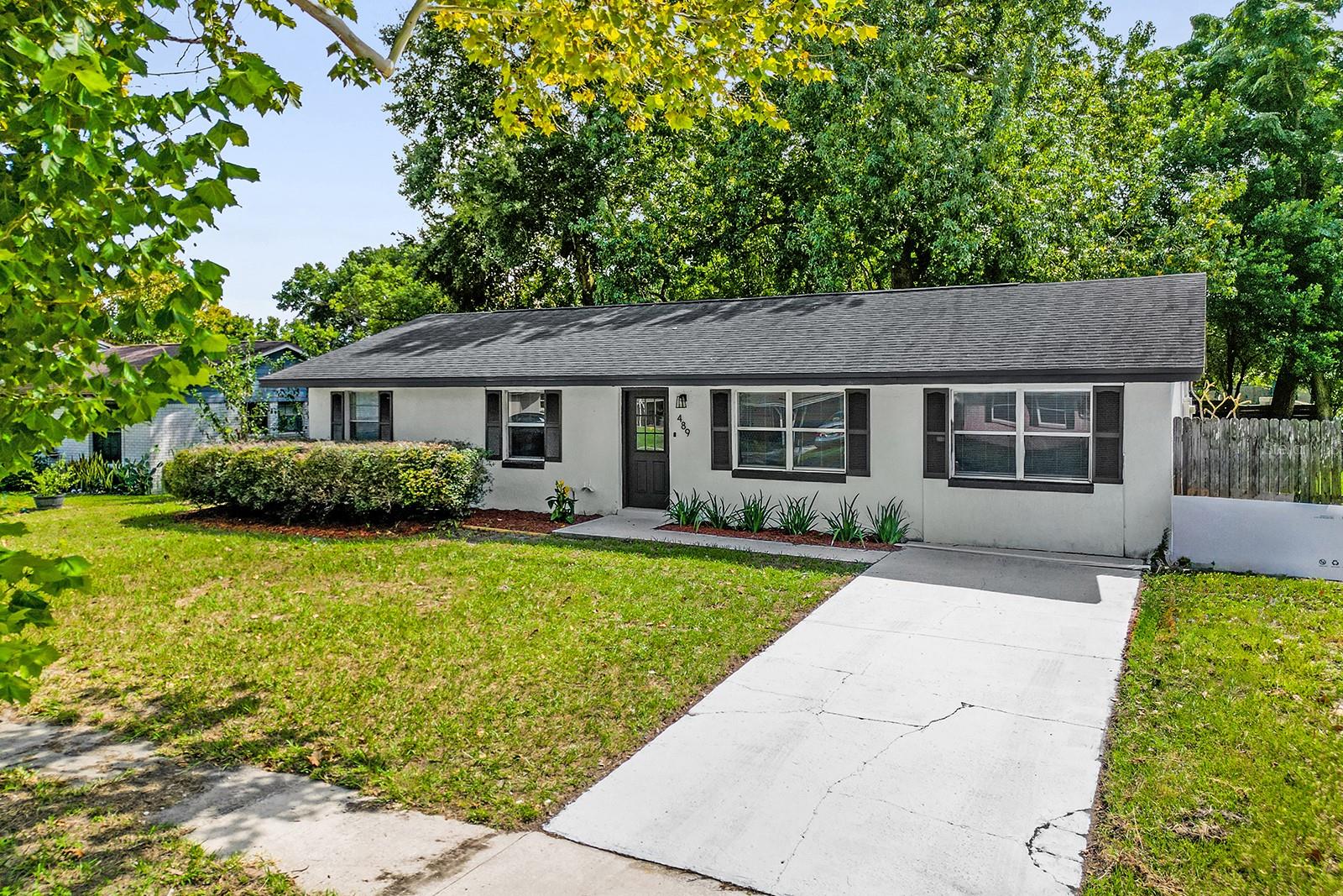 Listing photo 1 for 489 Picwood Ct