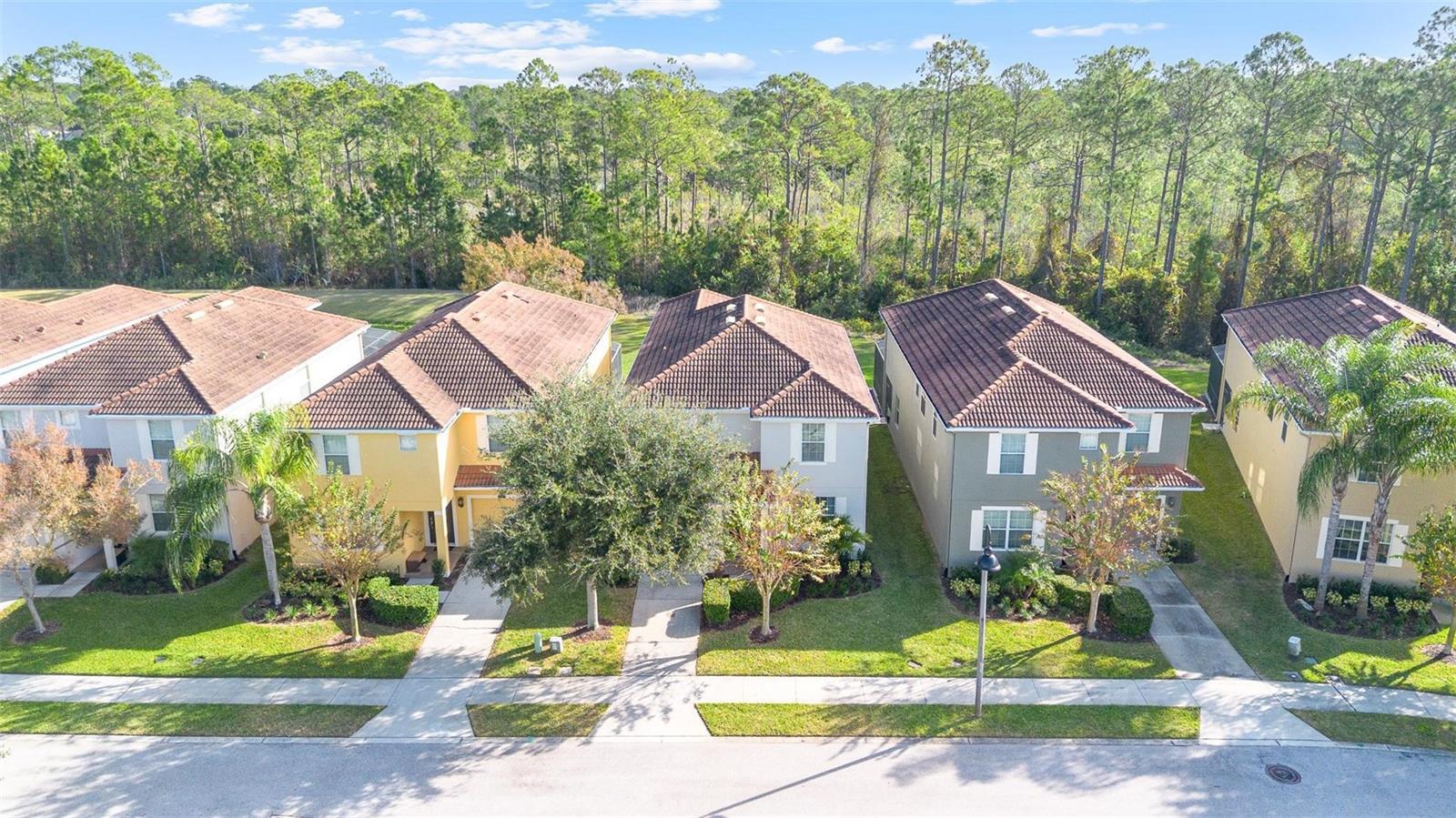 Listing photo 3 for 2985 Buccaneer Palm Rd
