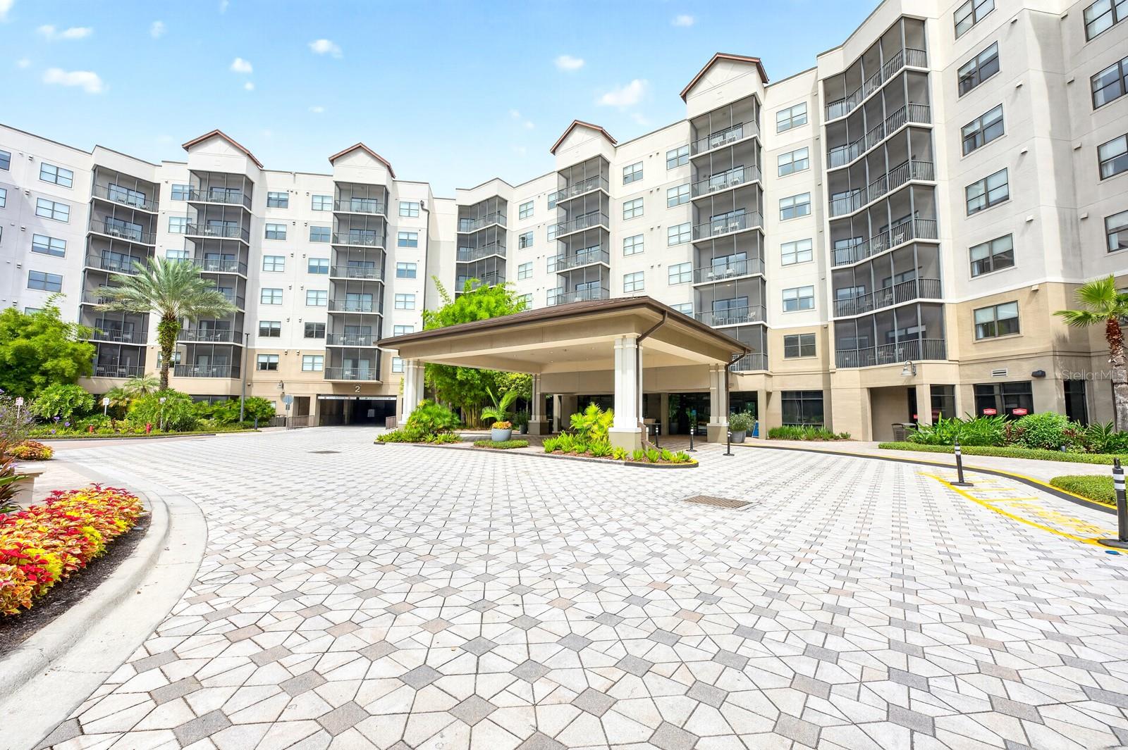 Listing photo 1 for 14501 Grove Resort Ave #3636