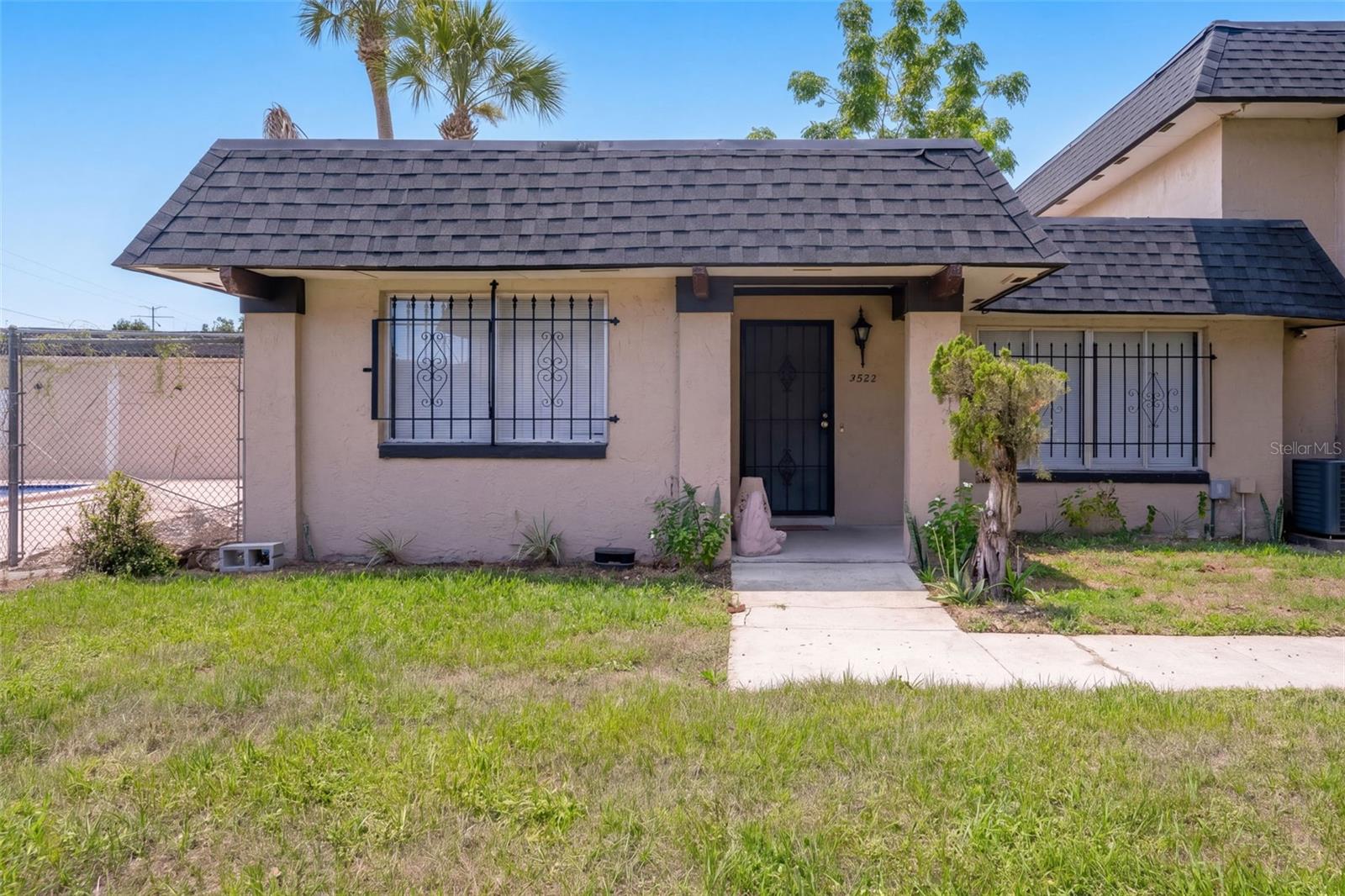 Listing photo 2 for 5423 Brookswood Way #801