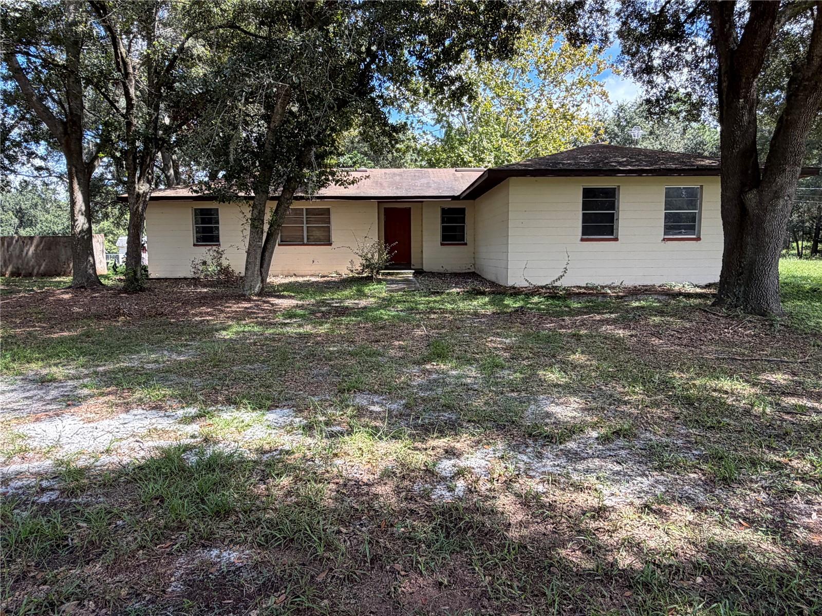 Listing photo 1 for 2315 Woods Trl