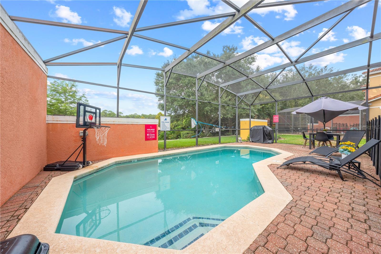 Listing photo 2 for 3179 Yellow Lantana Ln