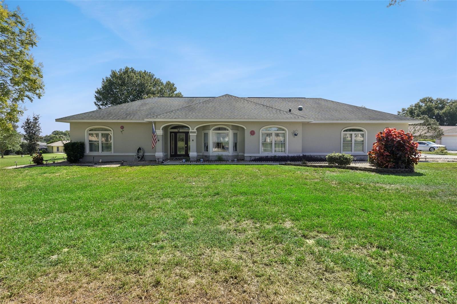 Listing photo 1 for 39622 Harbor Hills Blvd