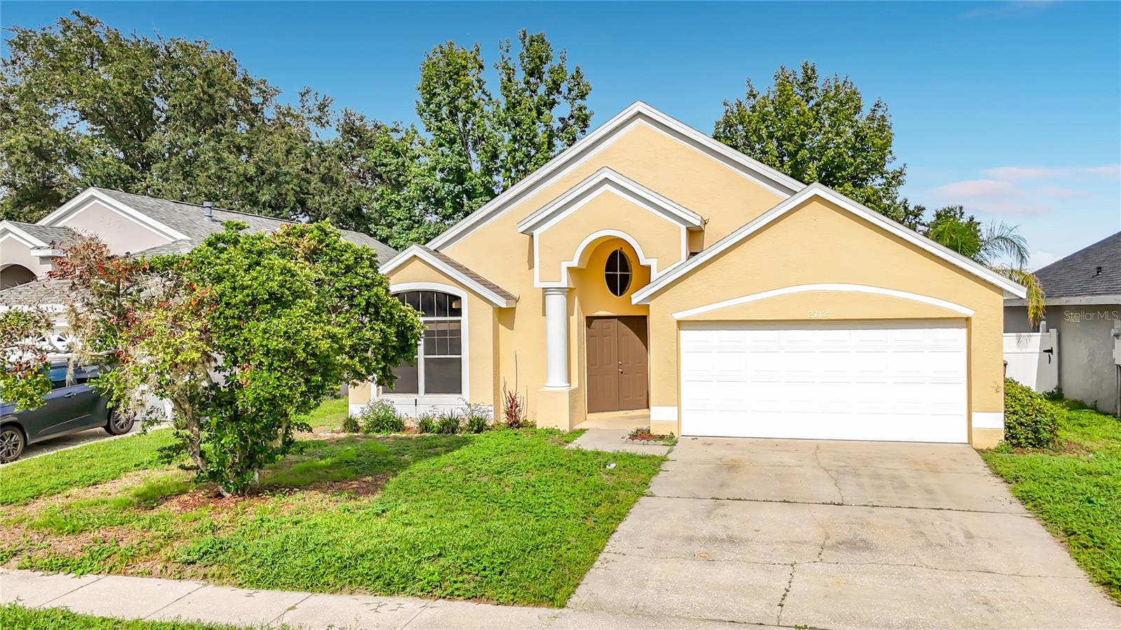 Listing photo 2 for 2712 Wilshire Rd