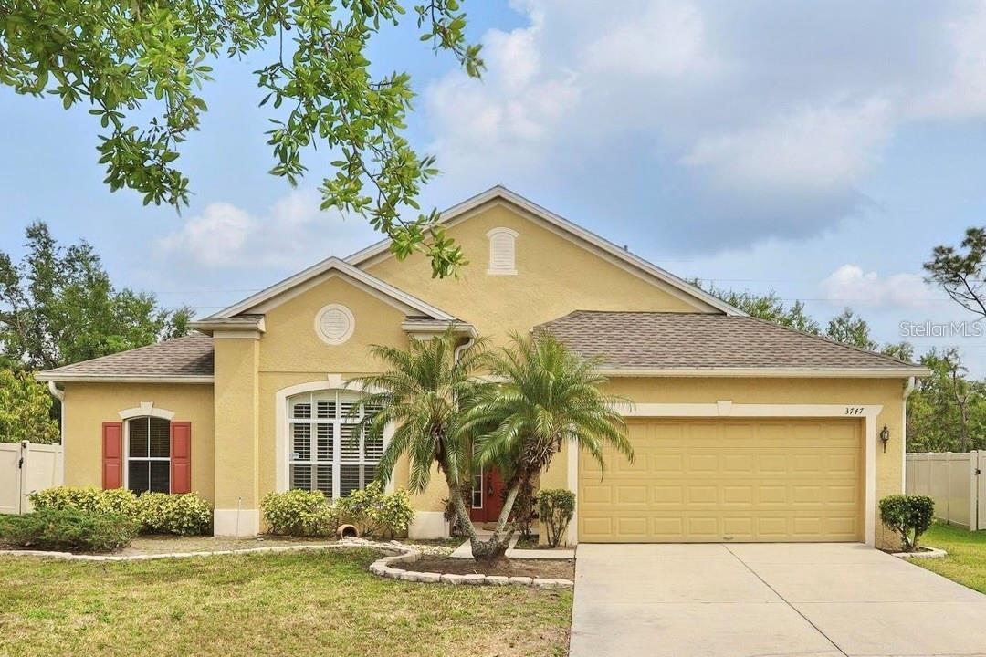 Listing photo 1 for 3747 Moon Dancer Pl