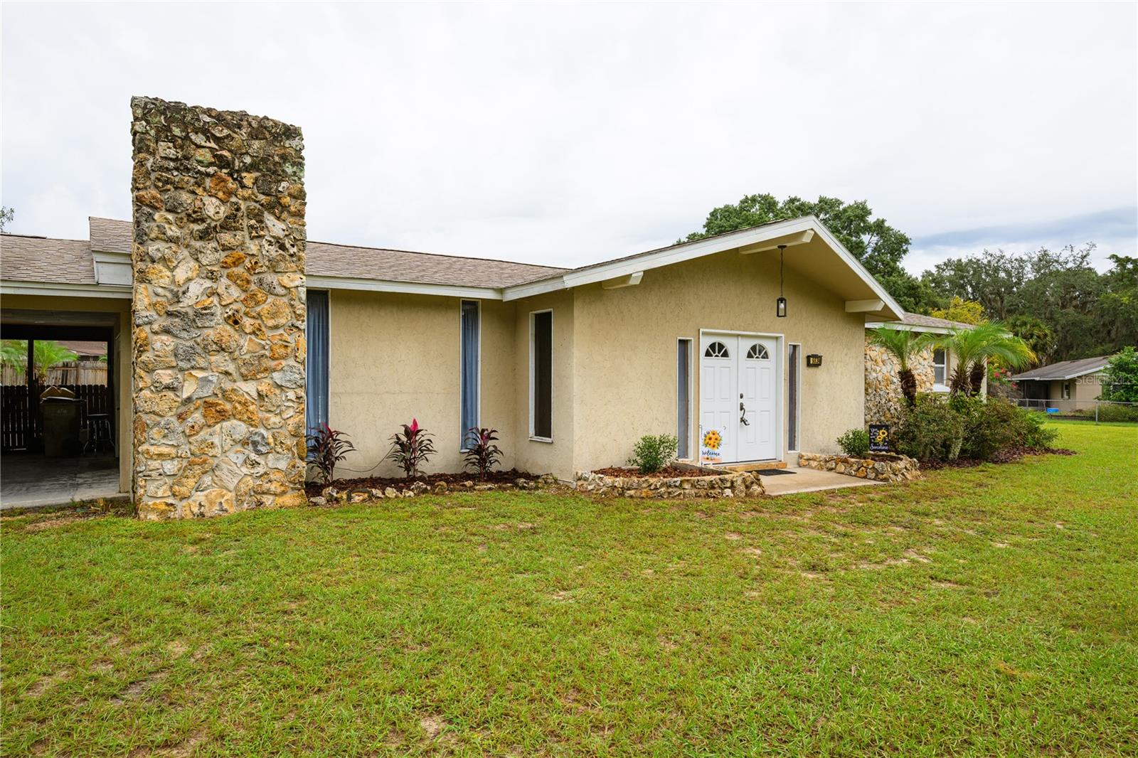 Listing photo 3 for 19839 Eldorado Dr