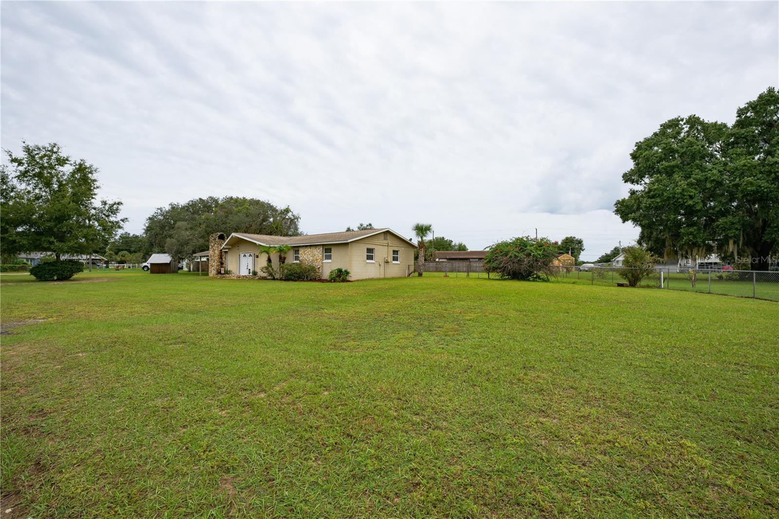 Listing photo 2 for 19839 Eldorado Dr