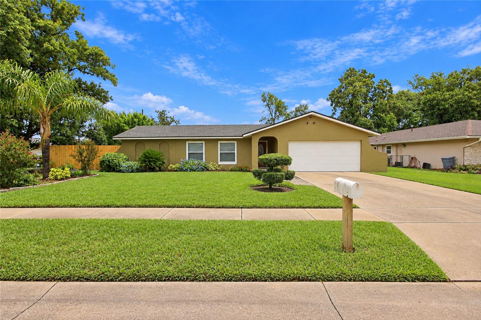Listing photo for 313 Robin Hill Dr