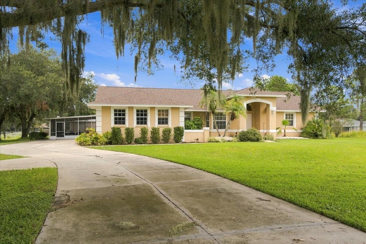 Listing photo 3 for 4437 Flintlock Loop