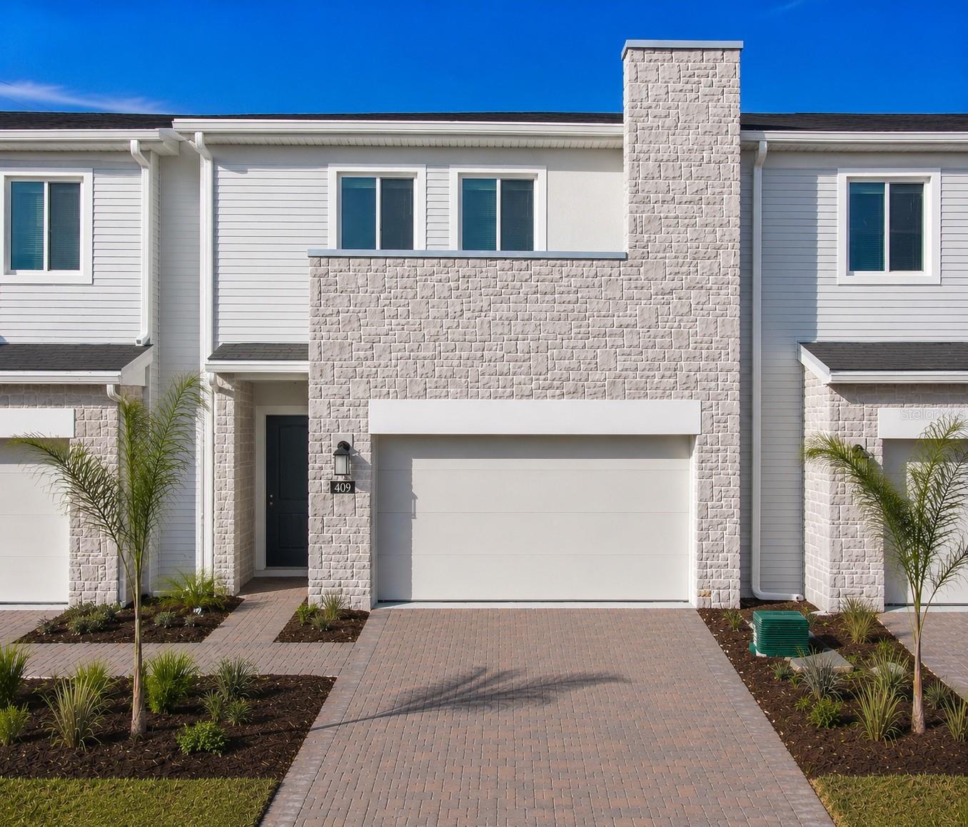 Listing photo 2 for 409 Bogey Dr