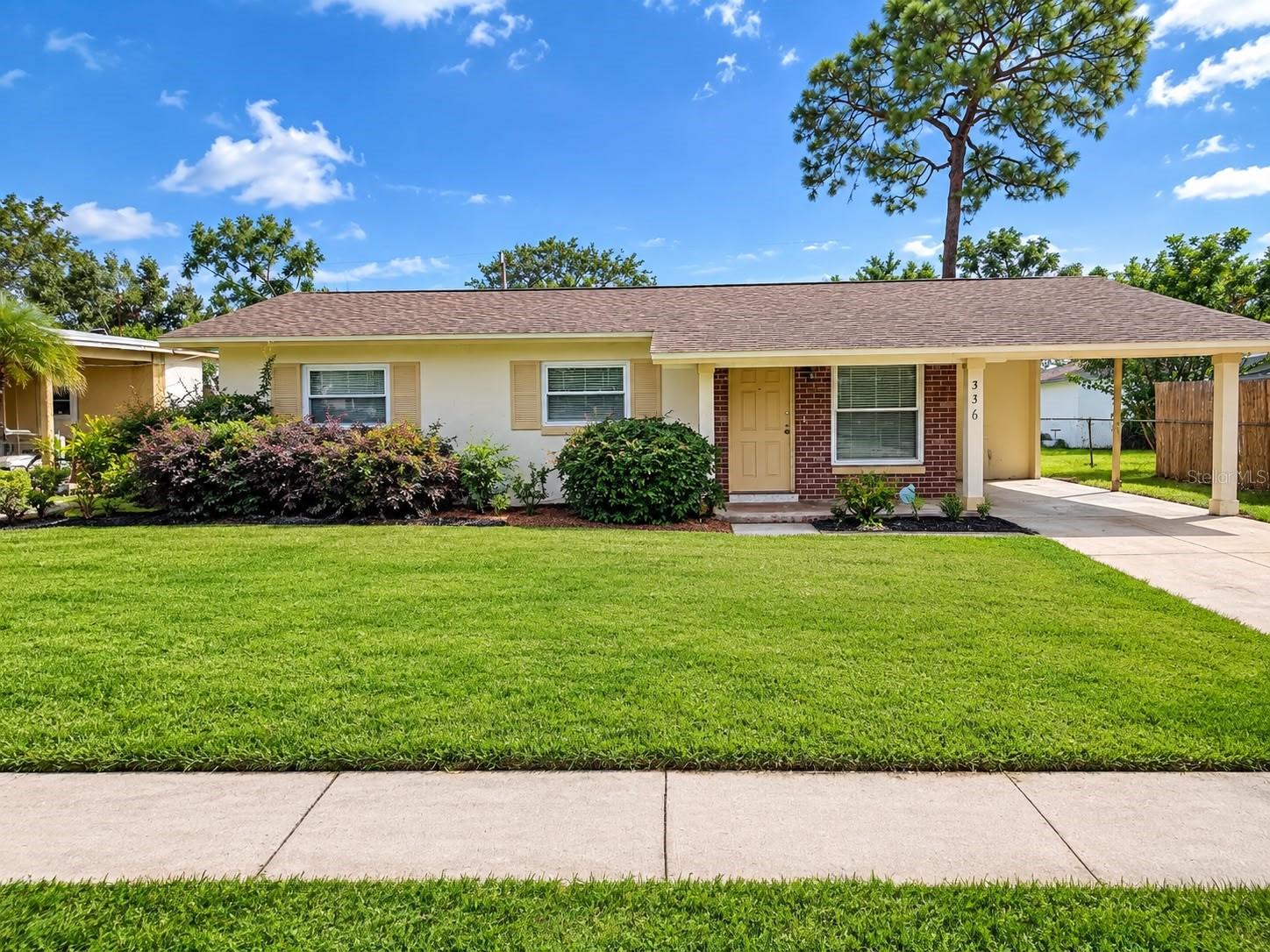Listing photo 1 for 336 Greens End St